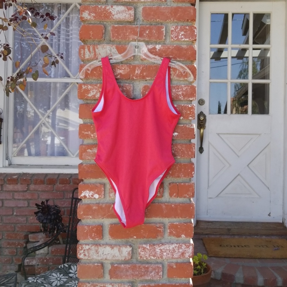 Missguided lowback high cut one piece. - Picture 3 of 6